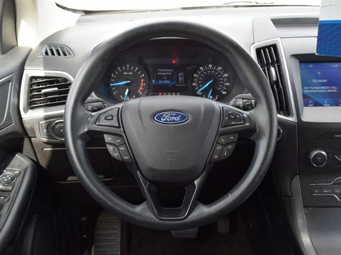 Certified 2020 Ford Edge SE FWD image 8