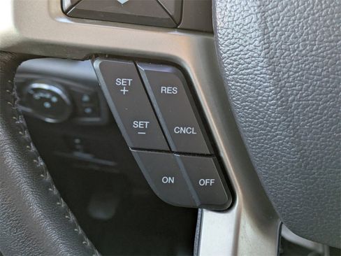 Used 2022 Ford F250 Lariat w/ Lariat Value Package image 36