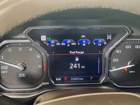 Used 2021 GMC Yukon Denali w/ Denali Premium Package AWD/4WD image 11