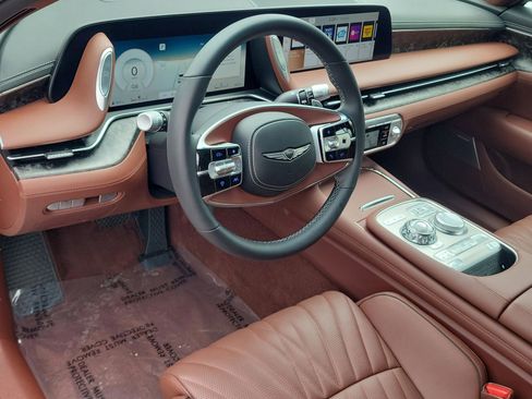 Used 2025 Genesis G90 3.5T AWD/4WD image 23