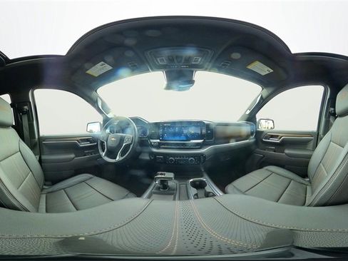 Used 2026 Chevrolet Silverado 1500 High Country w/ Technology Package image 36