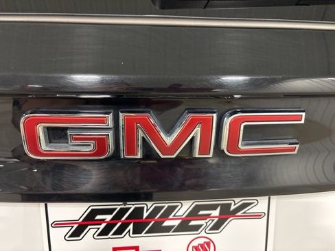 Used 2025 GMC Acadia Elevation image 3