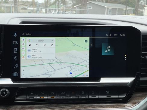 Used 2025 Chevrolet Silverado 1500 LT image 19