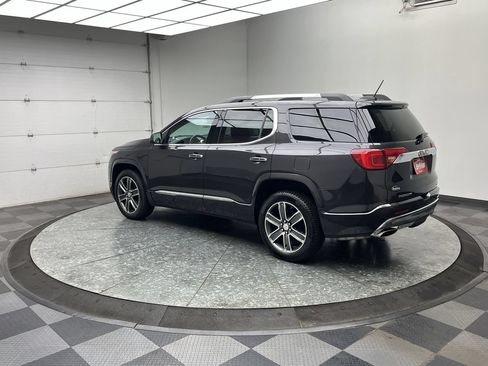Used 2017 GMC Acadia Denali w/ Technology Package AWD/4WD image 2