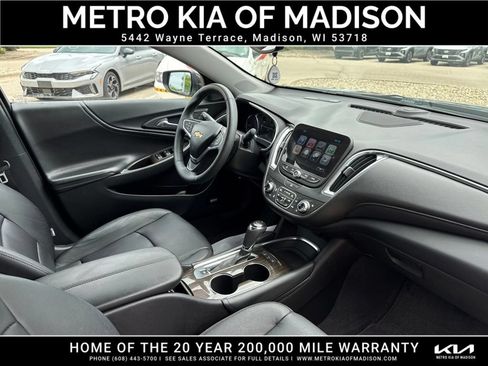 Used 2017 Chevrolet Malibu Premier w/ Driver Confidence Package FWD image 38