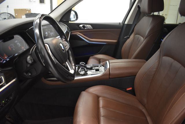 Used 2019 BMW X7 xDrive50i w/ Cold Weather Package AWD/4WD image 22