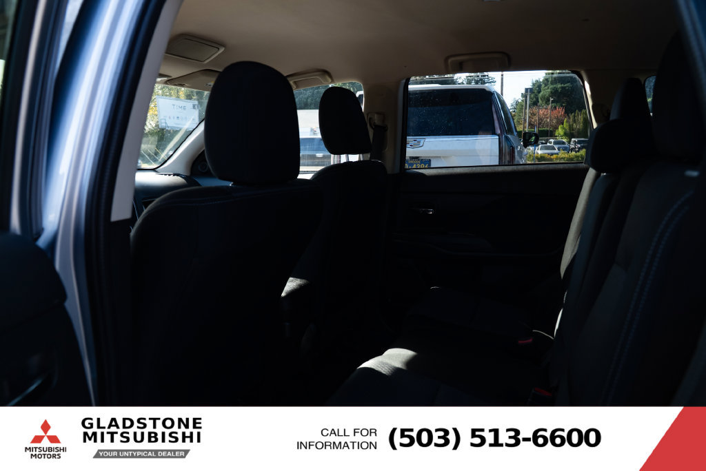 Used 2016 Mitsubishi Outlander SE FWD image 19