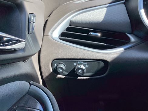 Used 2024 Chevrolet Malibu LT image 22