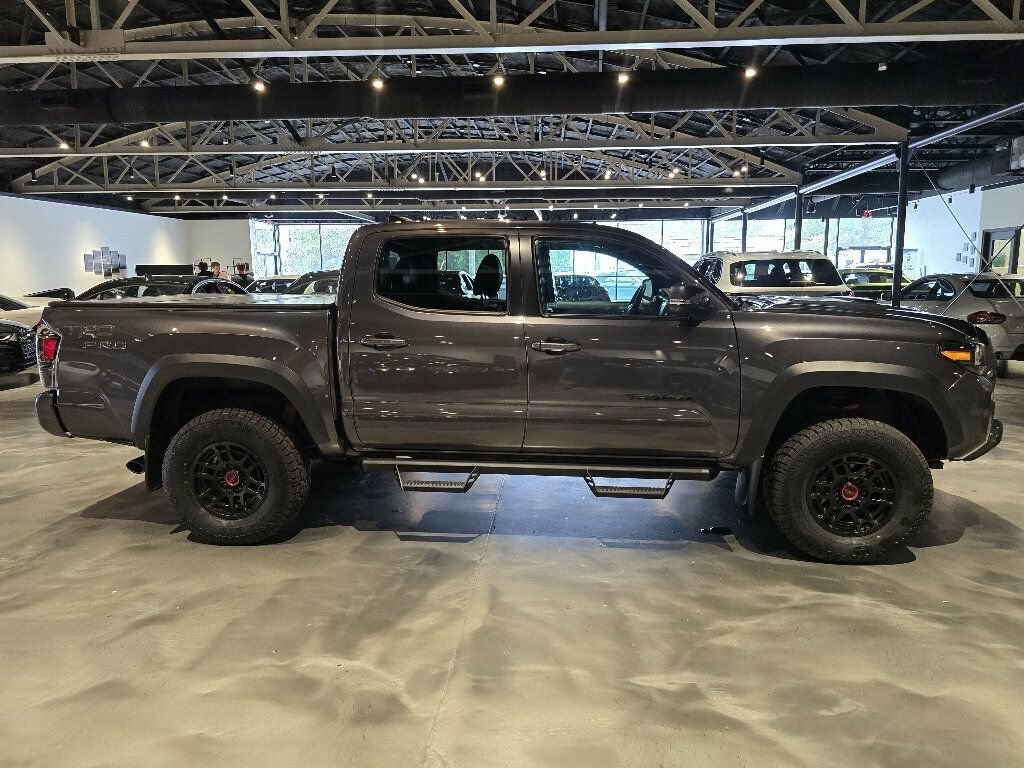Used 2023 Toyota Tacoma TRD Pro AWD/4WD image 4