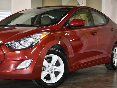 Used 2013 Hyundai Elantra GLS w/ Preferred Pkg image 54
