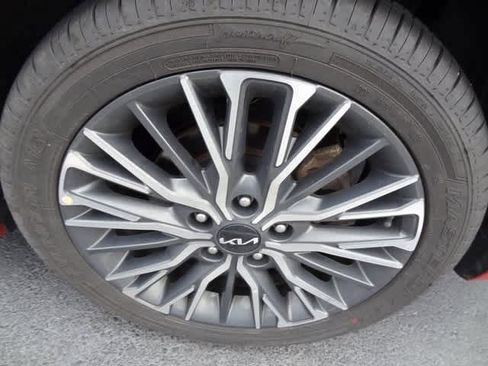 Used 2023 Kia Forte GT-Line w/ GT-Line Premium Package image 15