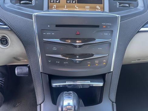 Used 2016 Lincoln MKS FWD image 19