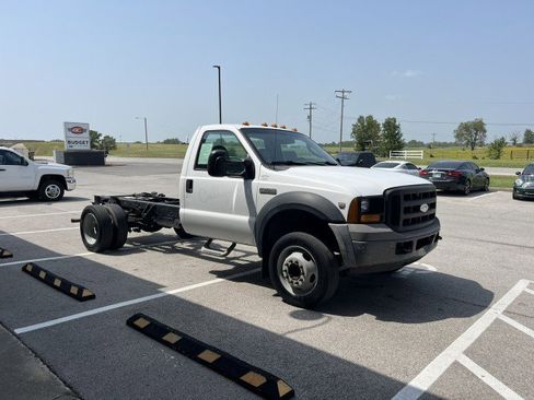 Used 2007 Ford F450 XL image 4