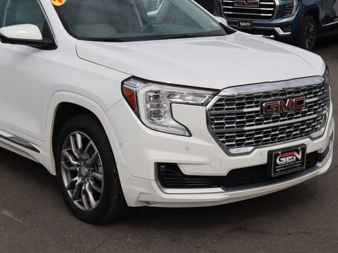Used 2023 GMC Terrain Denali w/ Denali Premium Package image 2