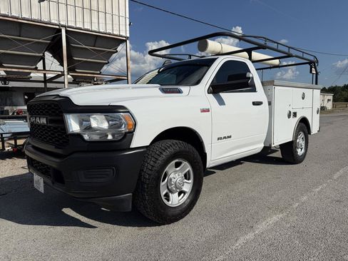 Used 2022 RAM 2500 Tradesman RWD image 1