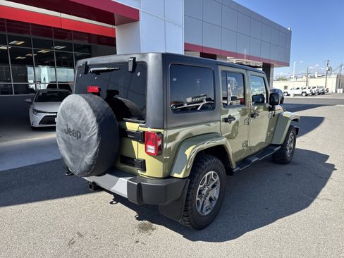 Used 2013 Jeep Wrangler Unlimited Sahara w/ Dual Top Group AWD/4WD image 4