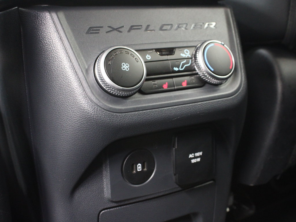 Used 2025 Ford Explorer ST AWD/4WD image 14