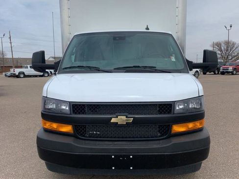 Used 2021 Chevrolet Express 4500 4500 Van w/ Power Convenience Package image 8