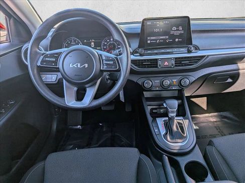 Used 2023 Kia Forte LXS w/ LXS Technology Package image 15