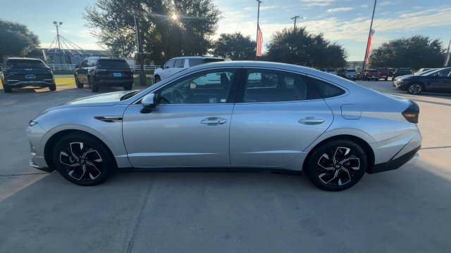 Used 2025 Hyundai Sonata SEL FWD image 5