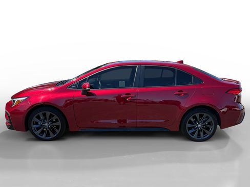 Used 2024 Toyota Corolla SE w/ SE Premium Package FWD image 2