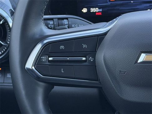 Used 2025 Chevrolet Equinox LT image 12