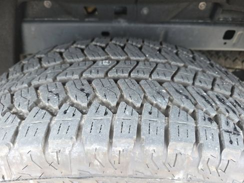 Used 2024 Chevrolet Colorado Trail Boss w/ Advanced Trailering Package image 9