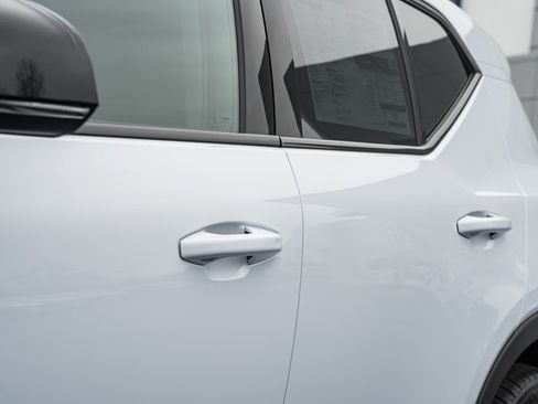 New 2026 Volvo XC40 B5 Plus w/ Protection Package Premier image 16