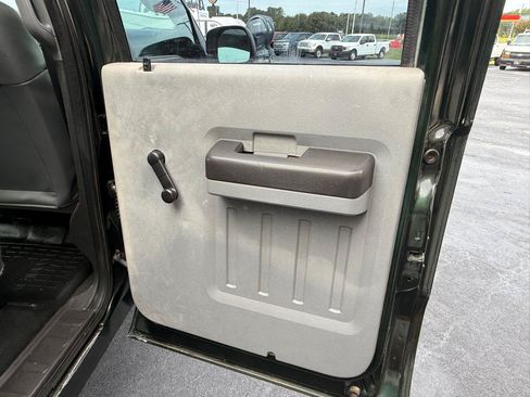 Used 2015 Ford F250 XL AWD/4WD image 16