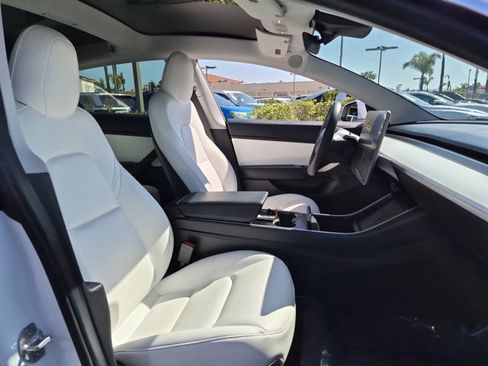 Used 2020 Tesla Model 3 Long Range AWD/4WD image 23