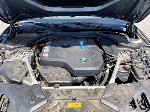Used 2021 BMW 530e w/ Parking Assistance Package RWD image 10