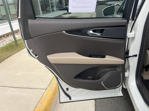 Used 2022 Lincoln Nautilus Reserve w/ Cargo Utility Package image 19