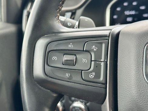 Used 2024 GMC Sierra 1500 AT4 w/ Technology Package AWD/4WD image 18
