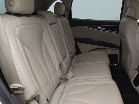 Used 2019 Lincoln Nautilus Reserve w/ Cargo Utility Package FWD image 19