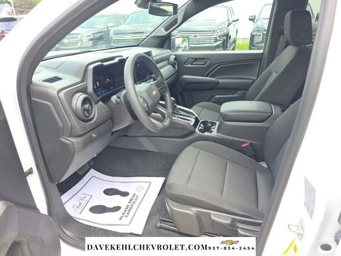 Used 2024 Chevrolet Colorado W/T w/ WT Convenience Package RWD image 22