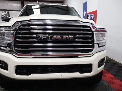Used 2023 RAM 3500 Limited AWD/4WD image 16