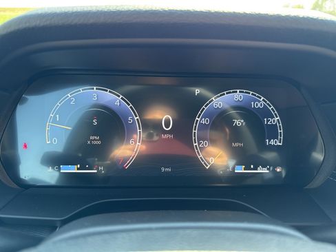 New 2025 Jeep Grand Cherokee Altitude image 16