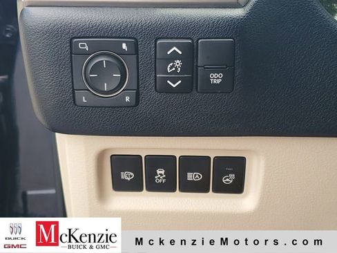 Used 2021 Lexus GX 460 Premium w/ Premium Package AWD/4WD image 22
