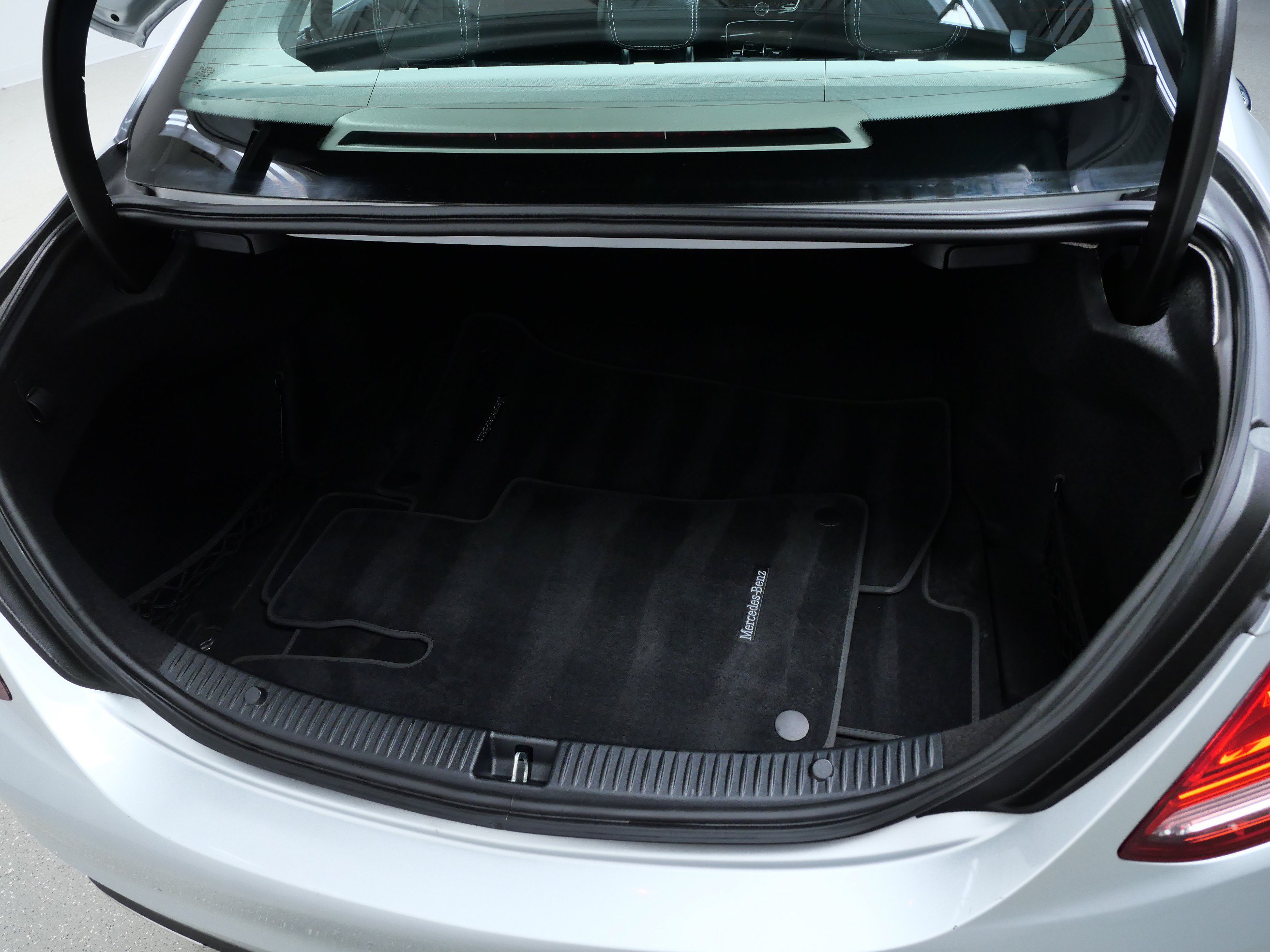 Used 2016 Mercedes-Benz C 300 4MATIC Sedan image 7