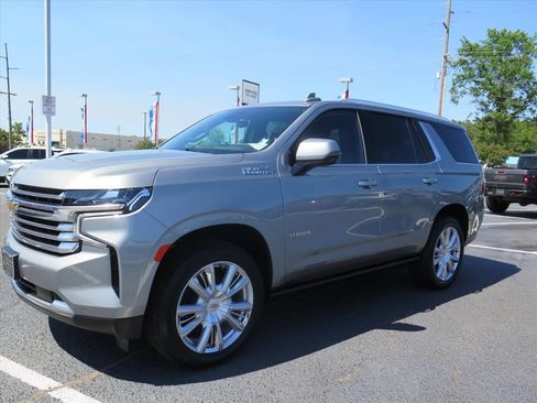 Used 2024 Chevrolet Tahoe High Country AWD/4WD image 8