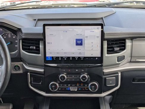 Used 2024 Ford Expedition XLT AWD/4WD image 18