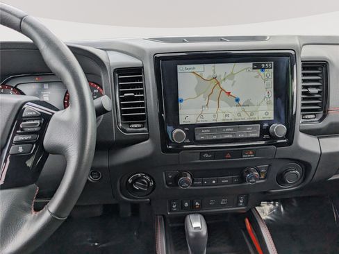 Used 2023 Nissan Frontier PRO-4X w/ Pro Convenience Package AWD/4WD image 17