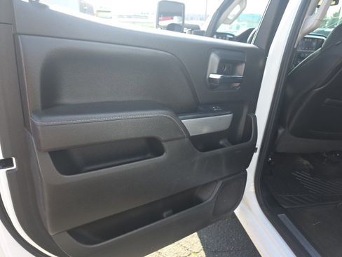 Used 2015 Chevrolet Silverado 2500 LT w/ LT Convenience Package image 22