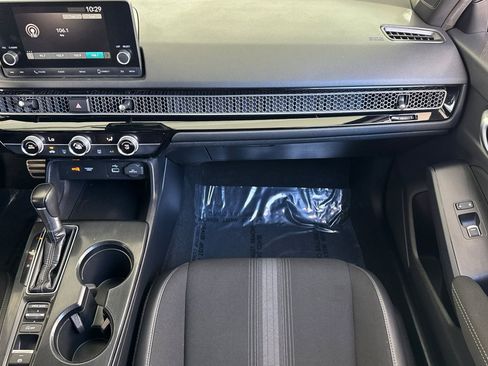 Used 2023 Honda Civic Sport image 29