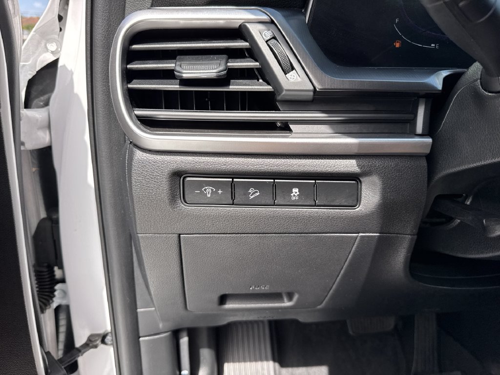 Used 2024 Kia Telluride S FWD image 55