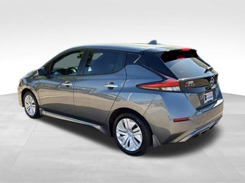 Certified 2025 Nissan Leaf S FWD image 9