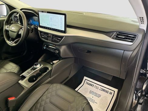 Used 2024 Ford Escape Platinum w/ Premium Technology Package AWD/4WD image 30