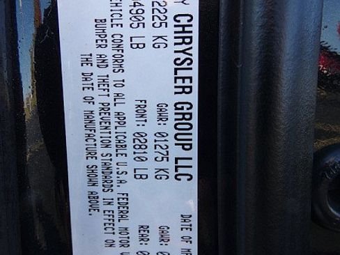 Used 2010 Dodge Challenger SE image 27