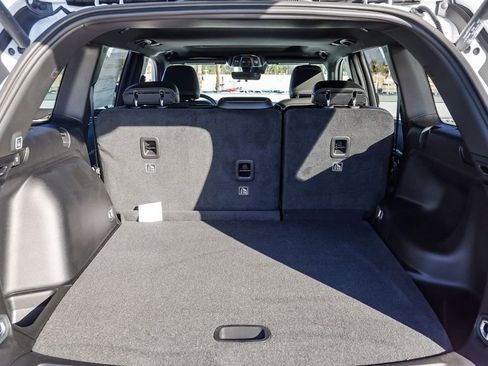 New 2026 Jeep Grand Cherokee Altitude image 27