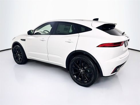 New 2024 Jaguar E-PACE R-Dynamic SE image 7
